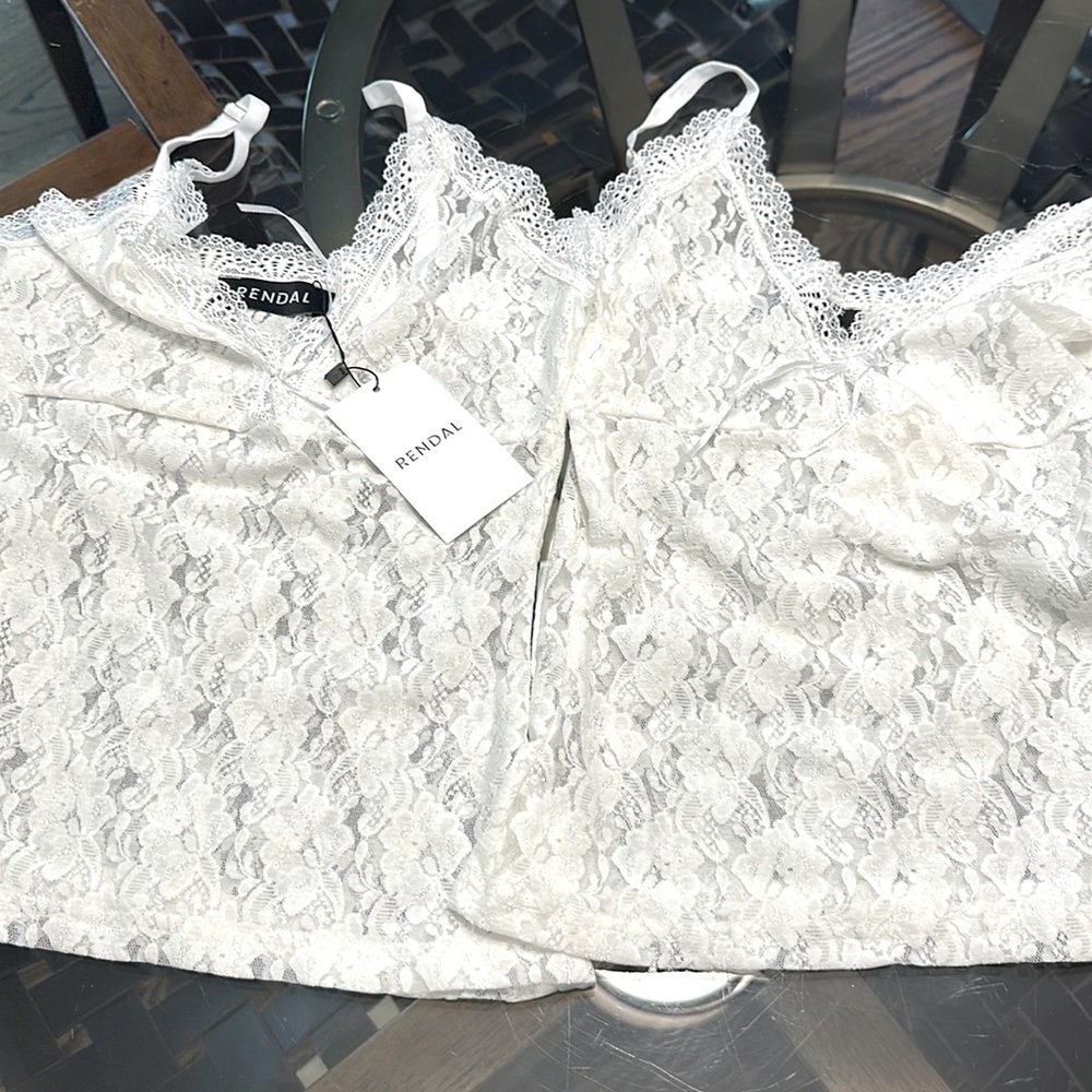 Rendal size small white lace cami